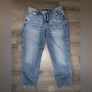 Hollister Ultra High Rise Mom Jean